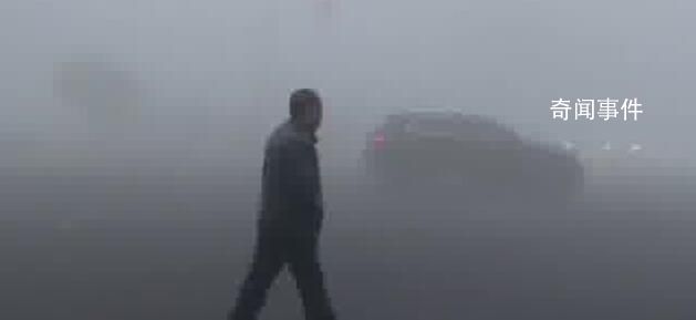 上海郊区的雾大到可拍西游记 敢问路在何方