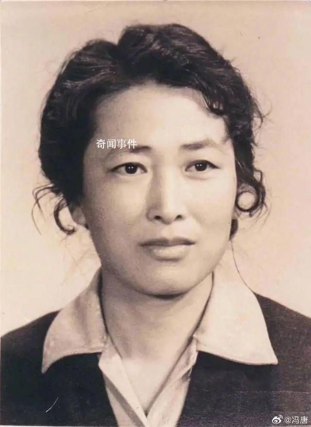 冯唐母亲去世 享年87岁