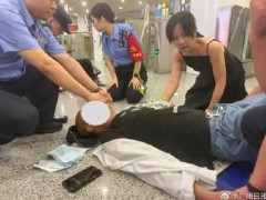 休假护士咬掉穿戴甲300秒极限救人 引起网友热议！