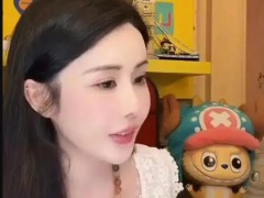 网红韦雪拒绝跟前男友复合 究竟原因是什么？