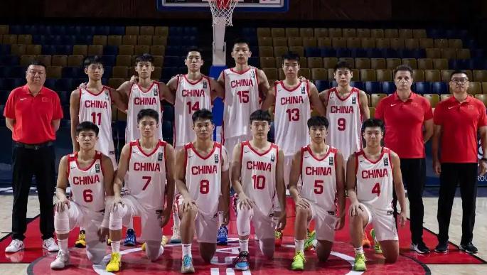 U16男篮亚洲杯中国队亚军收官