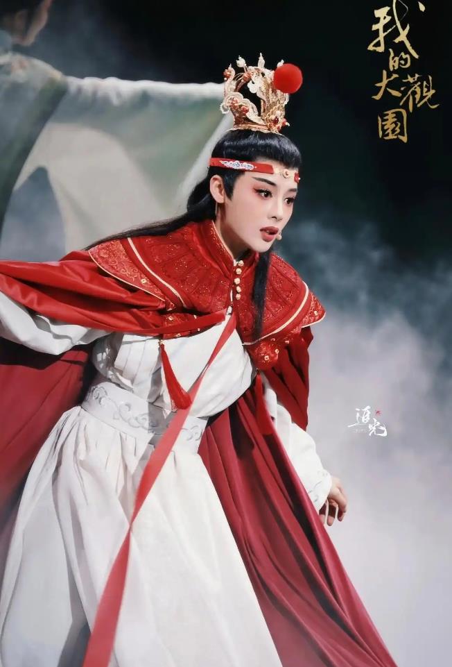 陈丽君获浙江戏剧大赛优秀演员奖