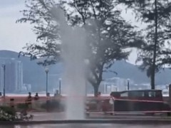 台风逼近香港 疑海水倒灌现3米喷泉 杏花邨遭遇海水倒灌！（图）