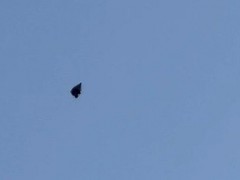 美国得州上空疑出现黑色UFO 神秘三角形物体再现！（图）