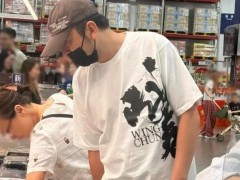 雷佳音说已和王圣迪演过4回父女了 低调父女逛街模式引关注！（图）