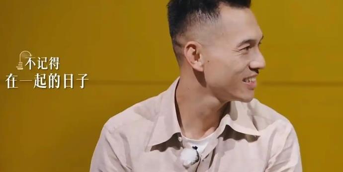 李施嬅四次手术男友全程缺席