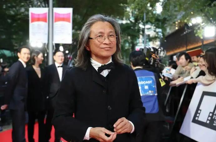 知名导演陈可辛出车祸