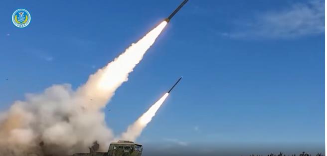 东部战区:开火!开火!全部命中!