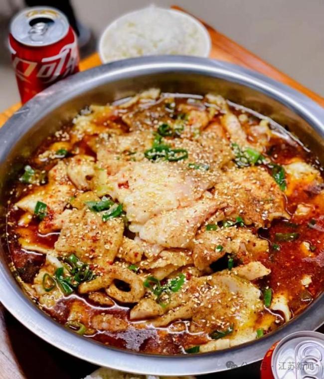 酸菜鱼连锁店菜盆藏3.5cm内增高